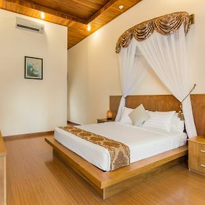 Deluxe Zimmer mit Kingsize-Bett und mit Strandblick